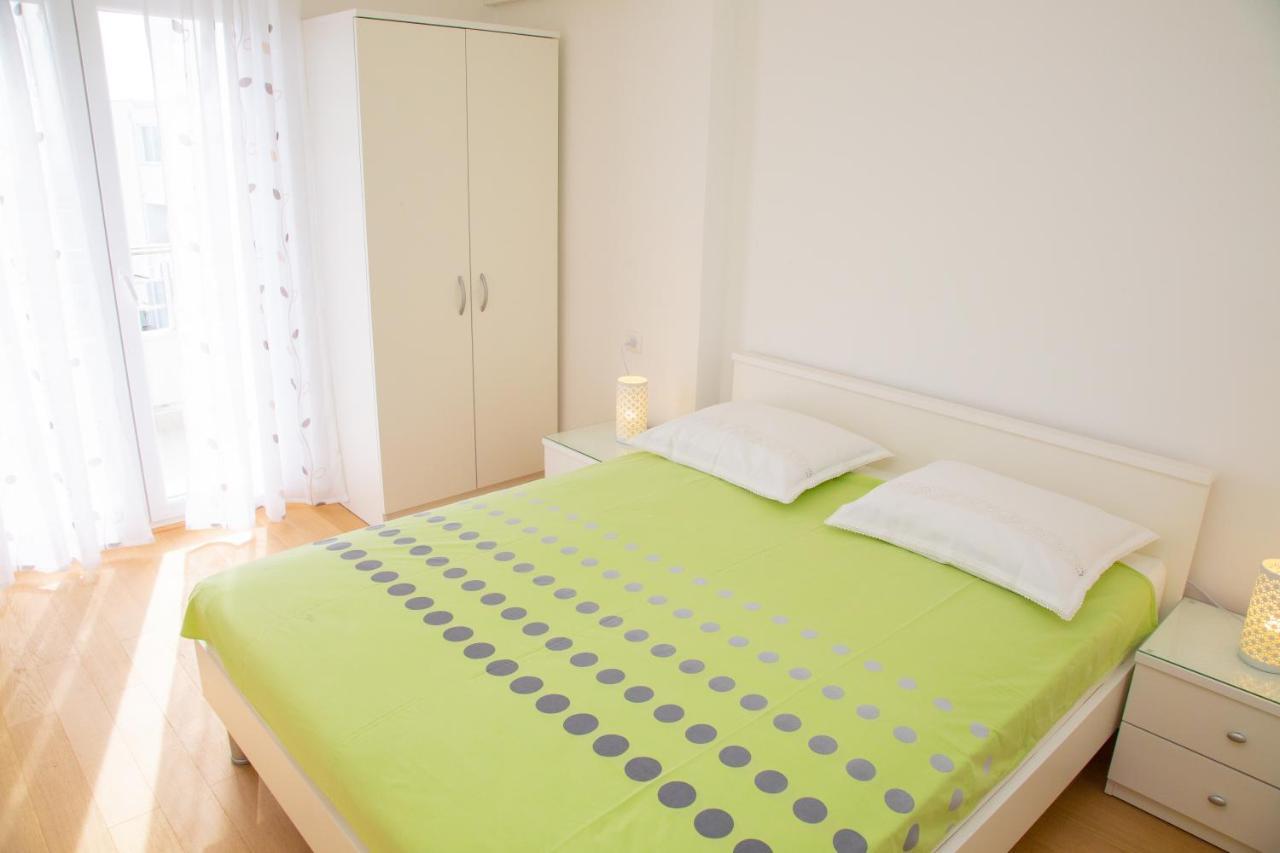 Tonica Apartments Novalja Eksteriør billede