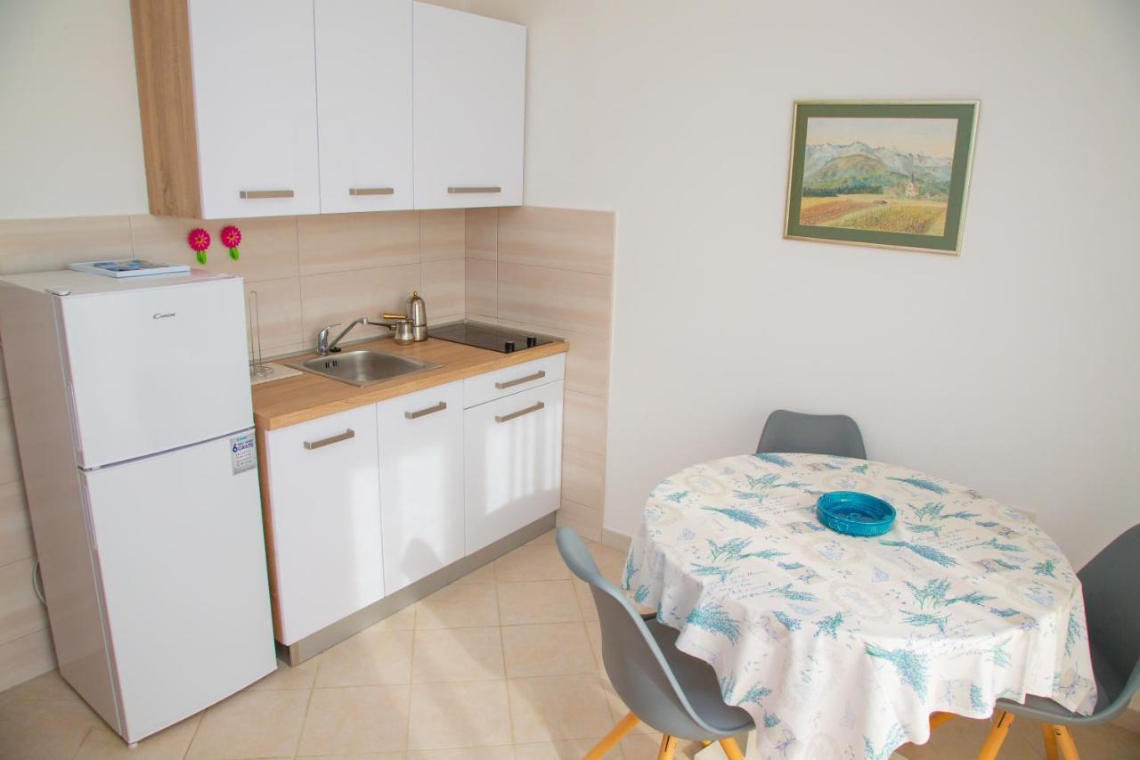Tonica Apartments Novalja Eksteriør billede